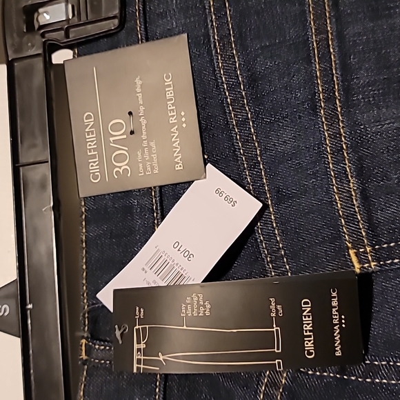 Banana Republic Girlfriend Jeans - Picture 2 of 2